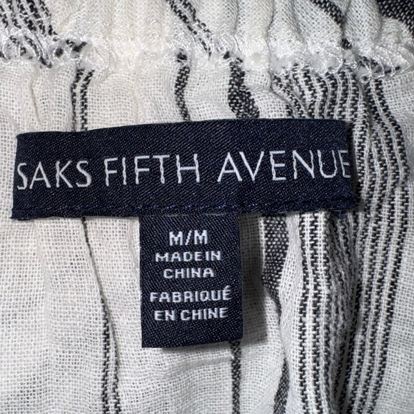 Saks Fifth Avenue Black grey and White Striped off the shoulder Blouse. Size M - Picture 3 of 9